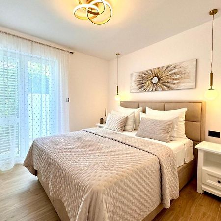 Apartmani Nikola Baška Voda Esterno foto