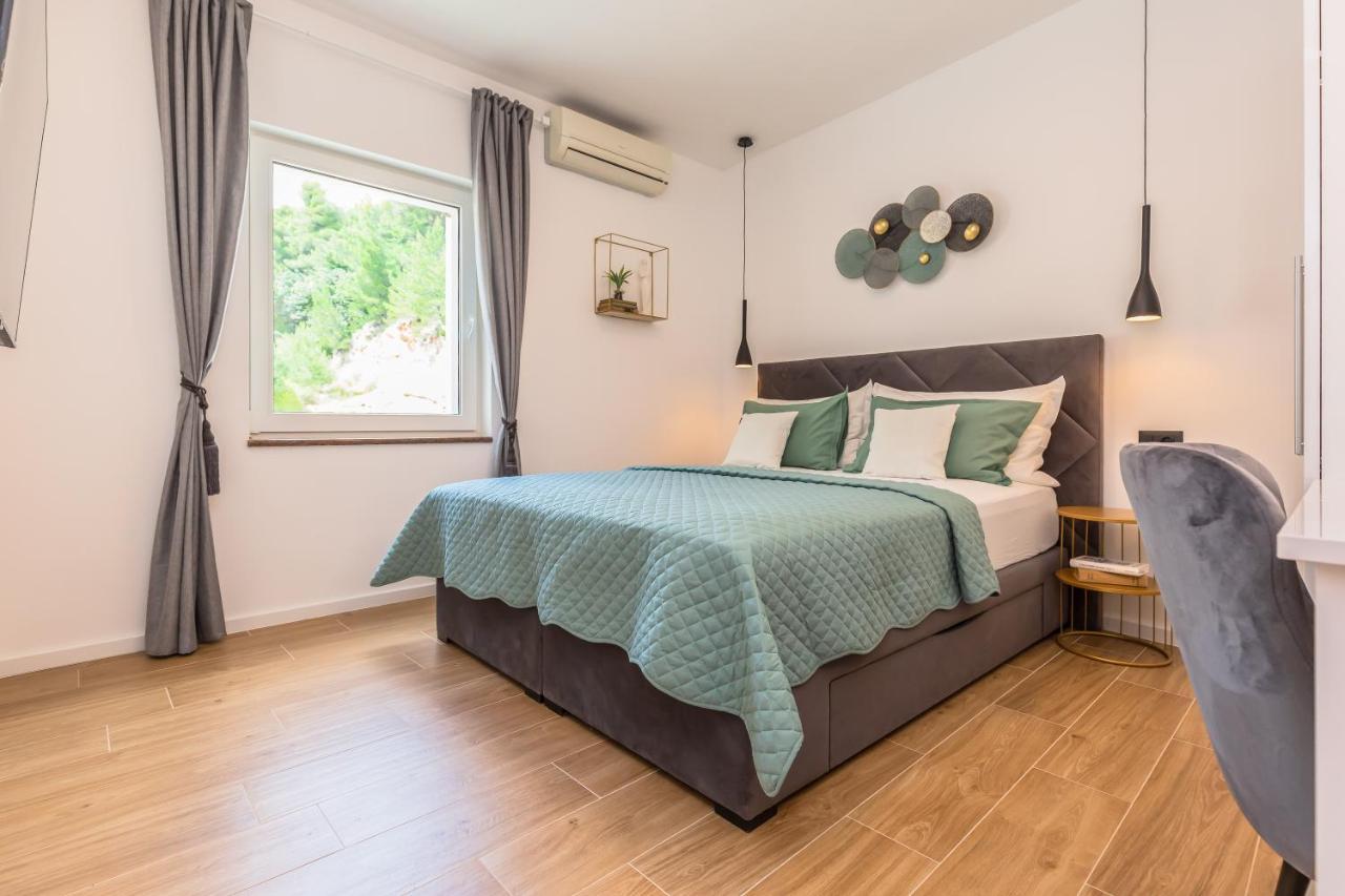 Apartmani Nikola Baška Voda Esterno foto