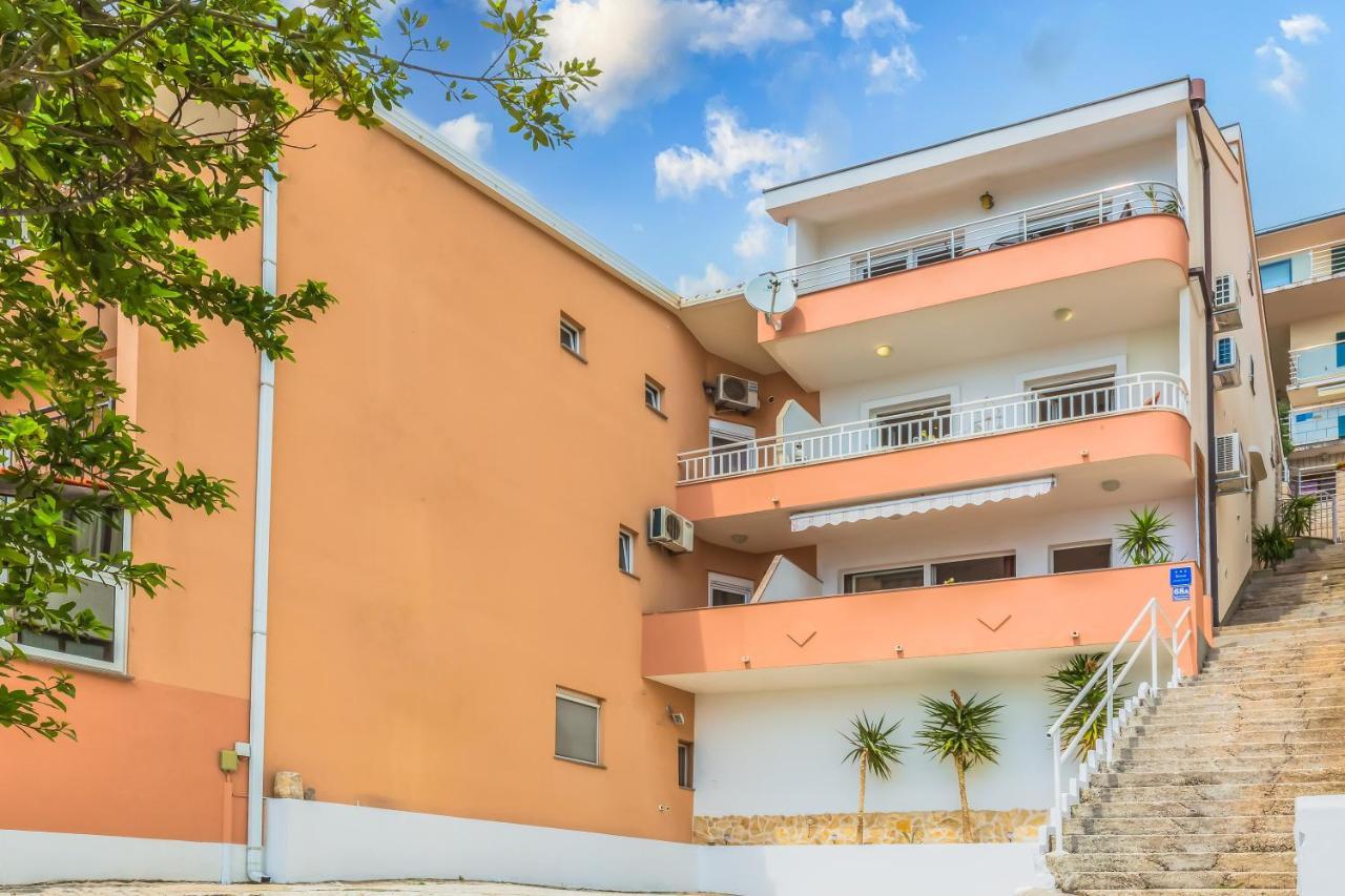 Apartmani Nikola Baška Voda Esterno foto