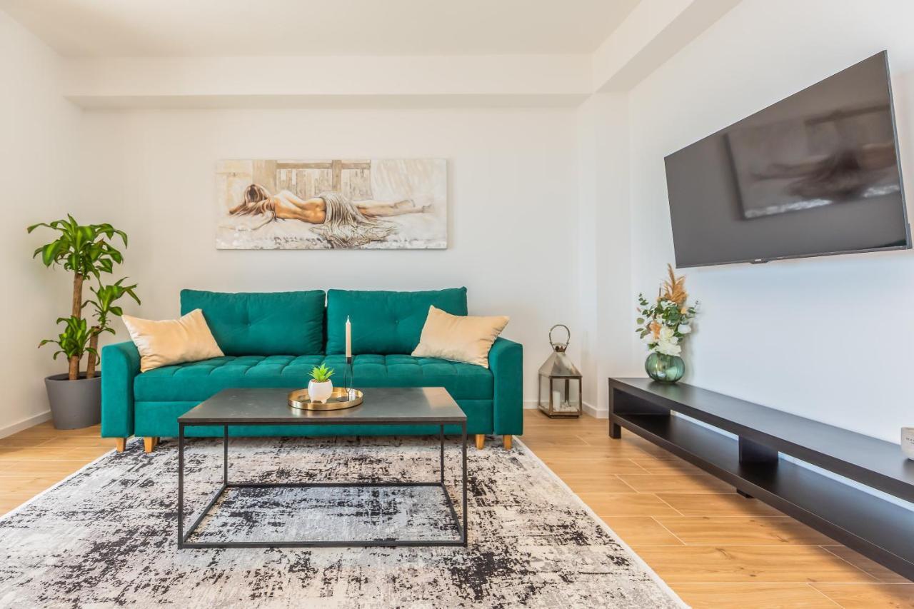 Apartmani Nikola Baška Voda Esterno foto