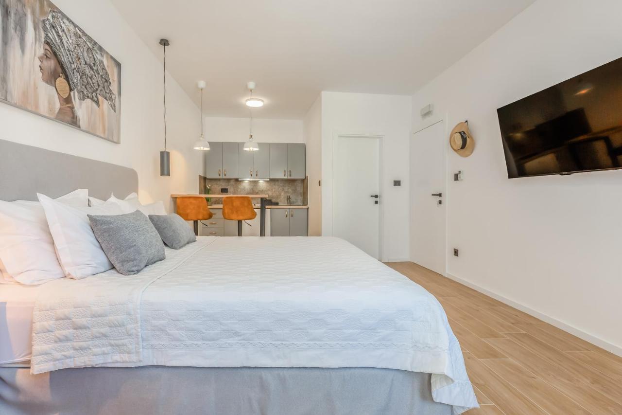 Apartmani Nikola Baška Voda Esterno foto