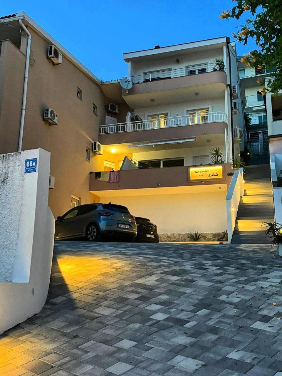 Apartmani Nikola Baška Voda Esterno foto